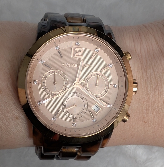 Michael Kors tortoise shell watch - Picture 1 of 9
